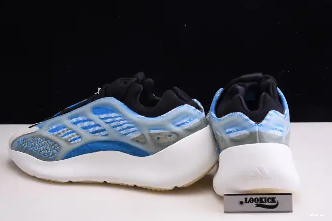 G54850 700 YEEZY IN GLOW DARK ADIDAS V3 THE 0704